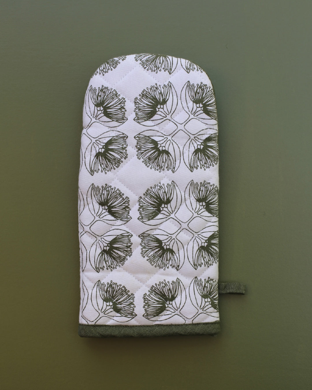 Evergreen Collection - Pohutukawa Oven Mitt (Olive)