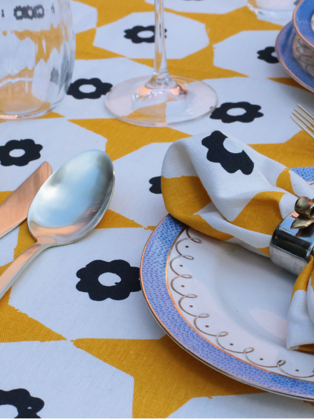 Star Poppy Hemp Tablecloth