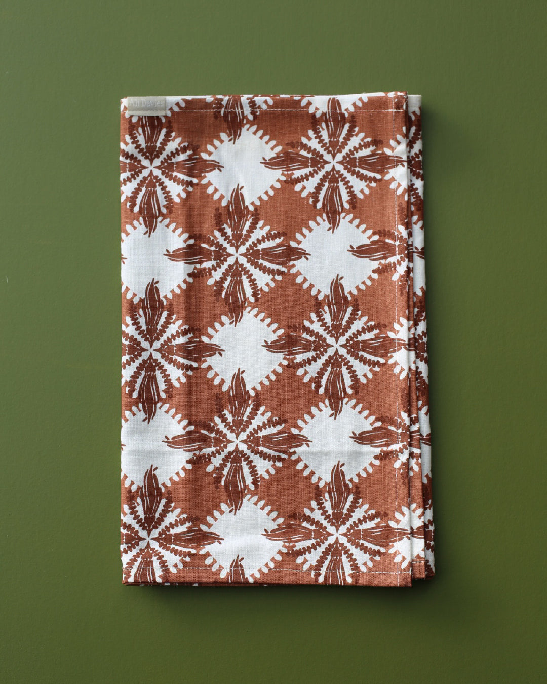 Pacifica table runner - brick